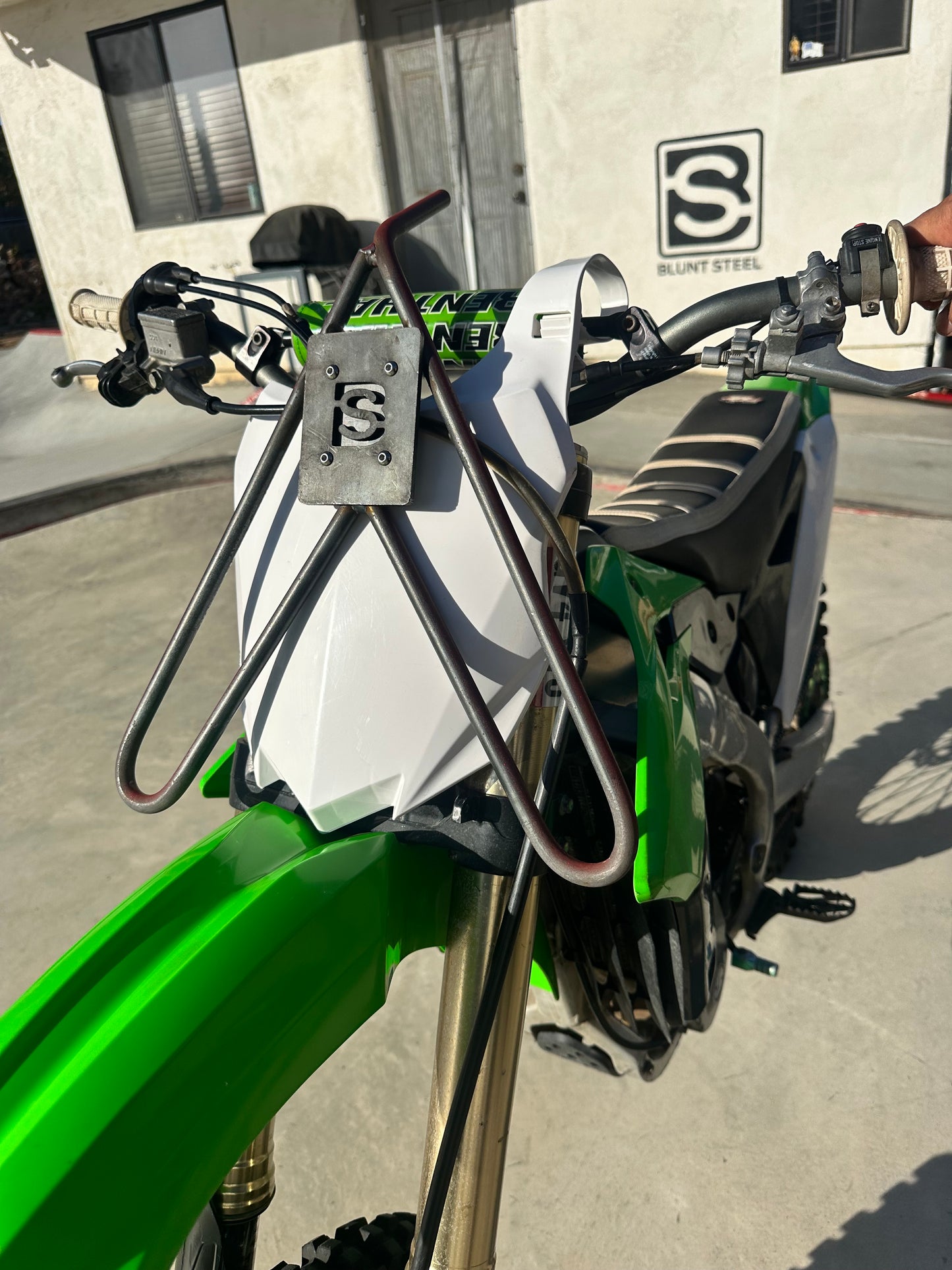 Blunt Steel Moto Stand