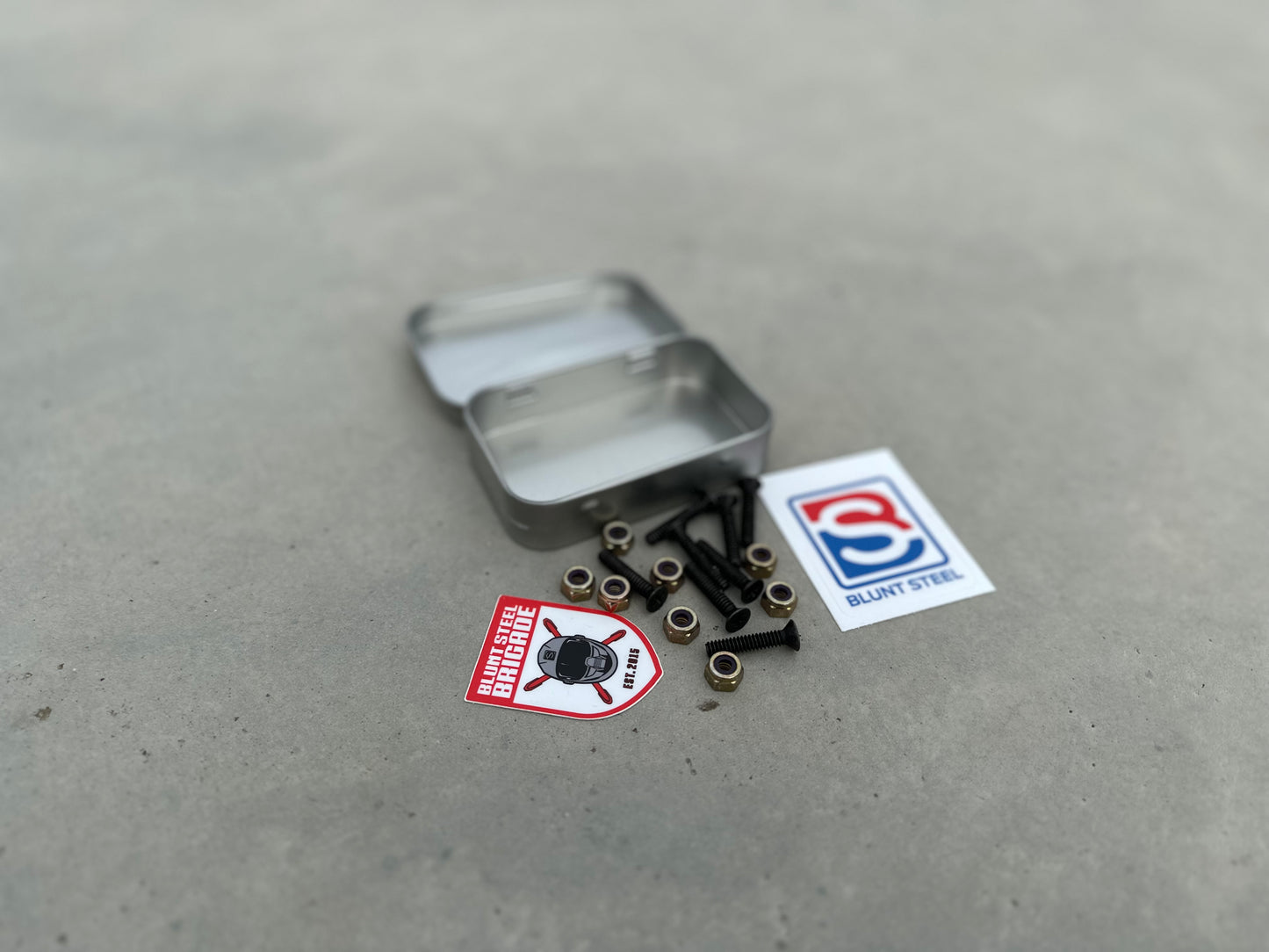 BLUNT STEEL 1” Hardware