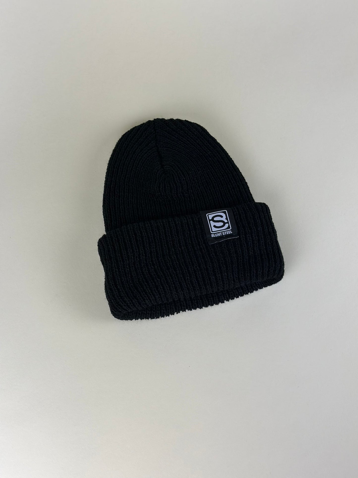 Blunt Steel “Mig Solid” Beanie (thinner)