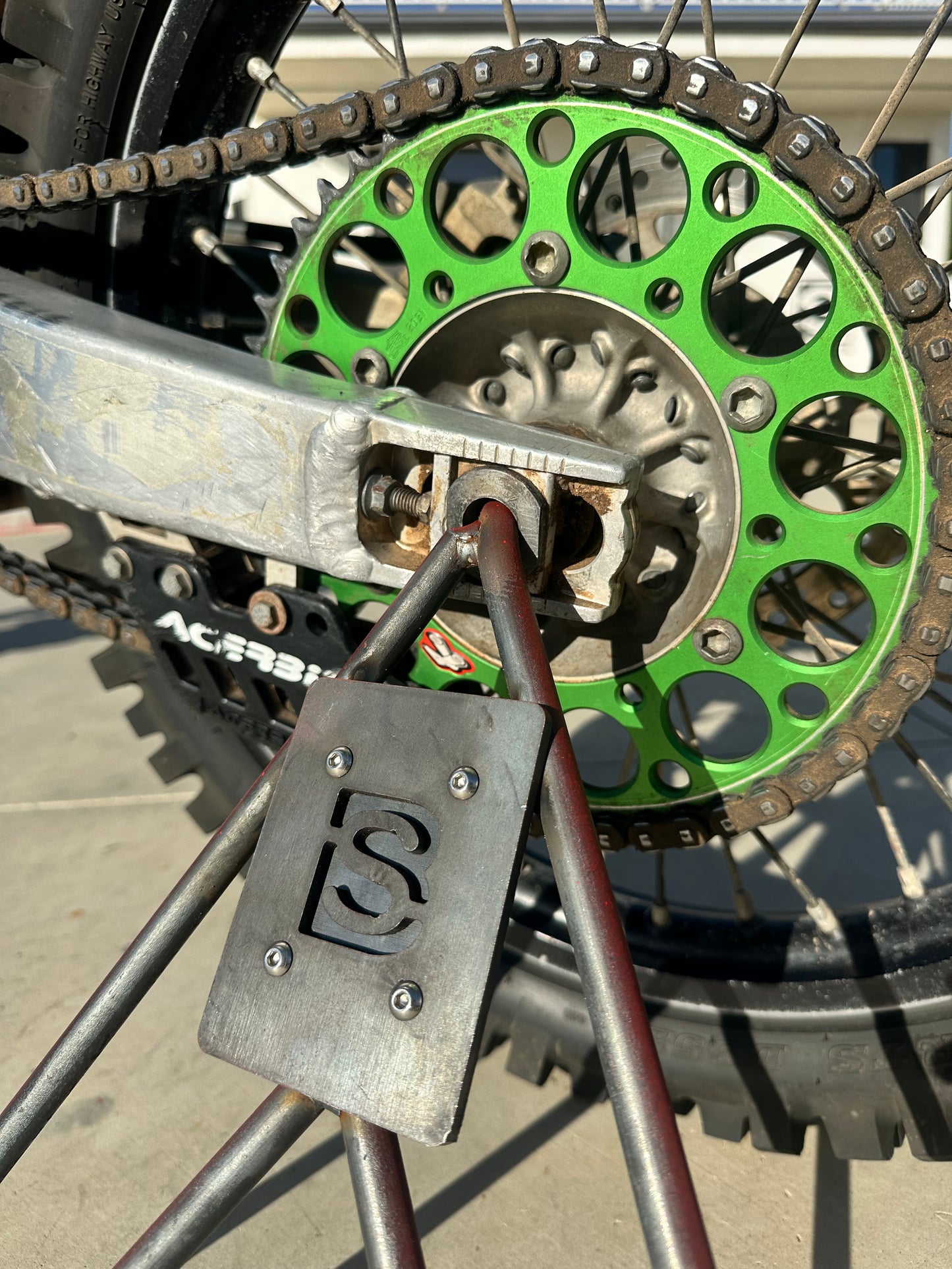 Blunt Steel Moto Stand