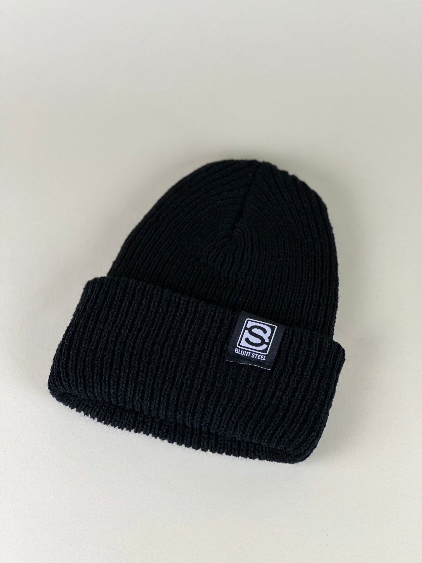 Blunt Steel “Mig Solid” Beanie (thinner)